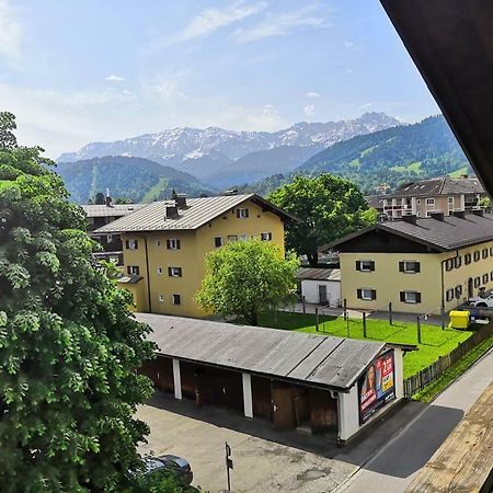 Lovely City Center Apartment Garmisch-Partenkirchen Extérieur photo